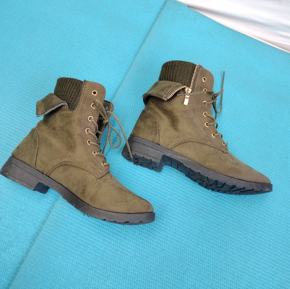 Rouge Helium Foldover Lace Up Sweater Collar Ankle Booties Flat - Green Sz 6